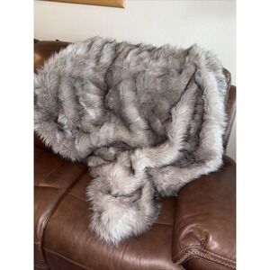 WEST ELM  Faux Fur Throw Blanket Gray shades soft ‎ Luxurious 47x60" EUC